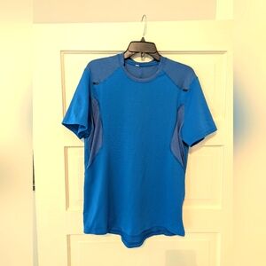Lululemon Metal Vent T-shirt